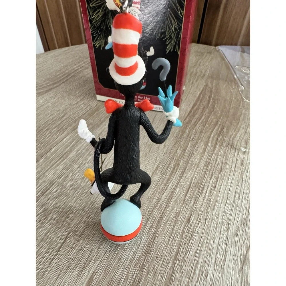 Hallmark Dr. Suess The Cat in the Hat Ornament, New Collector Series